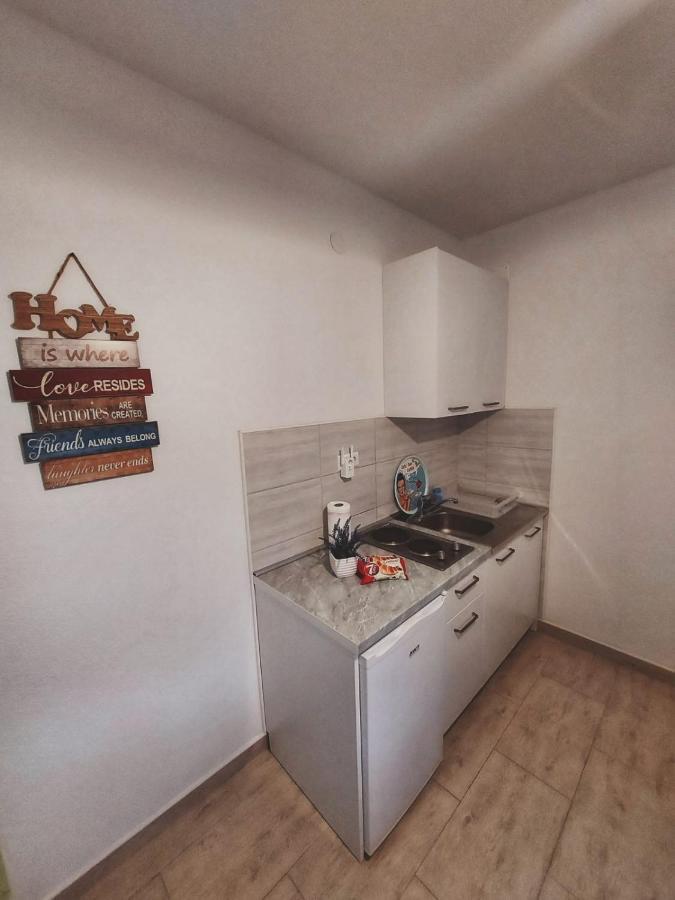 Apartmani Butigan-Tiha Luka 네움 외부 사진